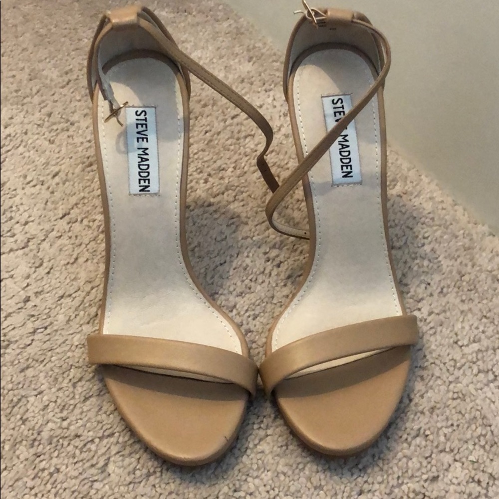 Steve Madden pumps